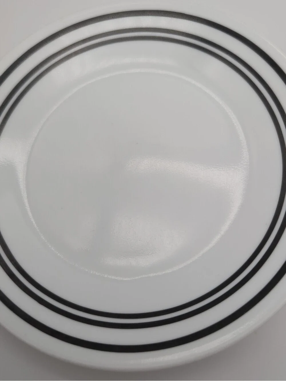 Corelle Classic Cafe Black Bread/Dessert 6-3/4”Plates Set Of 2 USA Pre-owned USA